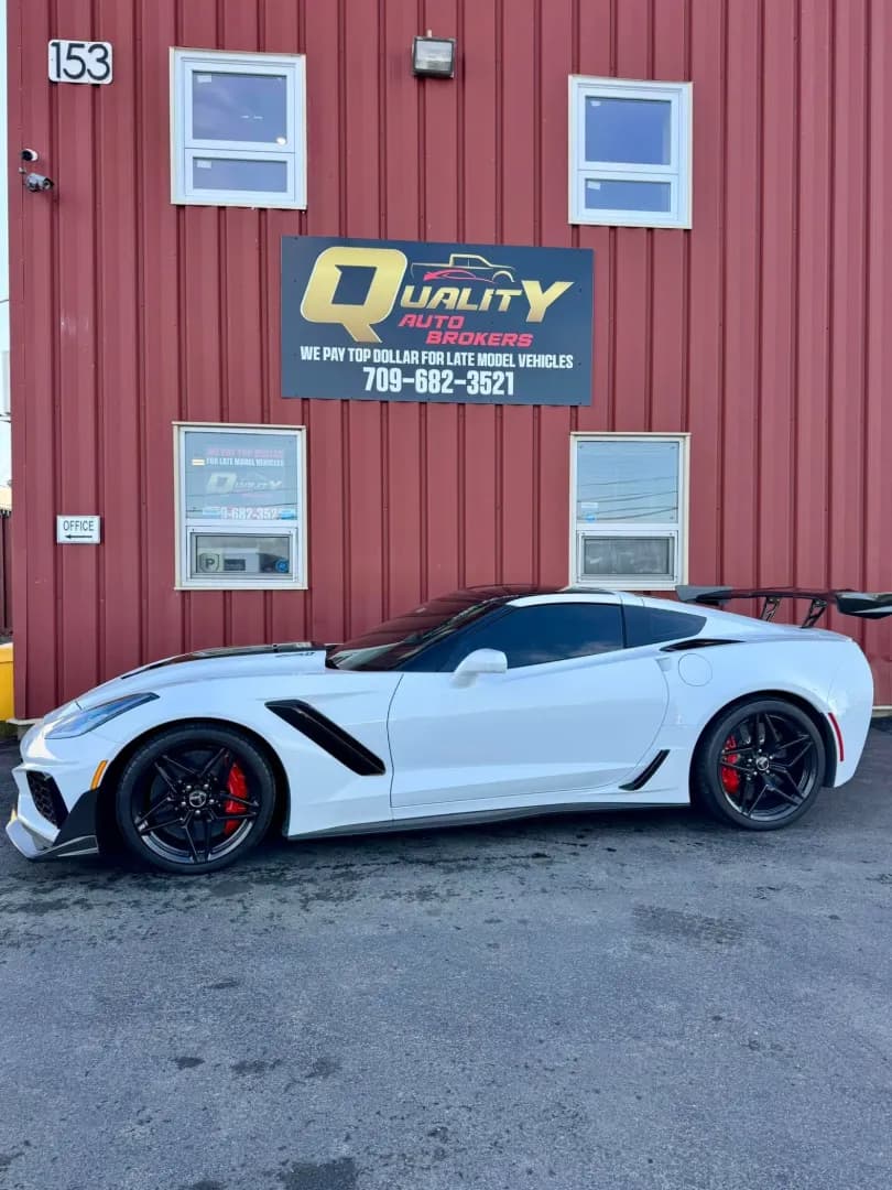 2019 CHEVROLET Corvette - Image 2